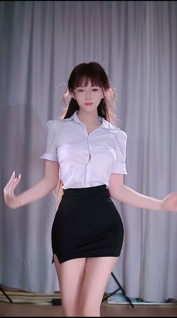 260705抖音倪小妮 (1)