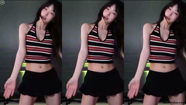 260805诗妍 (4)