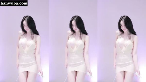 260825-robinmia (3)